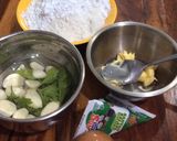 Foto langkah ke 1 dari resep Kue Bawang Gunting.