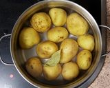 Foto del paso 1 de la receta: Papas Aliñas Gaditanas