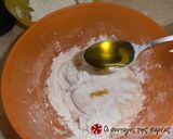 Φωτογραφία βήματος 7 της συνταγής Pizza με πατάτες, λουκάνικο και pesto βασιλικού