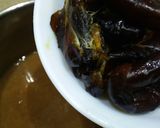 A picture of step 4 of Imli or khajoor ki chutney.