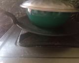 A picture of step 5 of Twa A Chocolaty Cake.