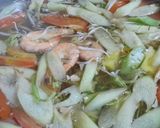 Hình bước làm 1 của món Mì nấu tôm chua