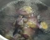 A picture of step 3 of Hibiscus flowers Tea.