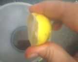 A picture of step 2 of Butterfly pea flowers tea.