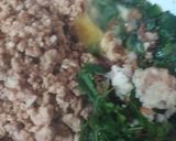 A picture of step 2 of Chicken cutles burger.