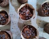 Foto langkah ke 3 dari resep Chocolate Muffin with Oreo (sy pakai chocochip) no mixer.