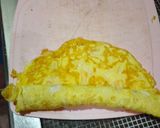 Foto langkah ke 3 dari resep (640) Telur Dadar Gulung (Utk Nasi Kuning / Nasi Uduk).