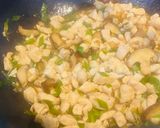 Foto langkah ke 5 dari resep 49. Herbal Chicken Rice.