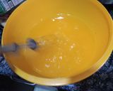 A picture of step 2 of Mango jelly crystal ice cream.