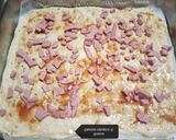 Pas rețetă Pizza cu mortadela și cașcaval 4 fotografie