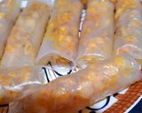 A picture of step 4 of Bánh Bột Lọc Using Rice Paper.