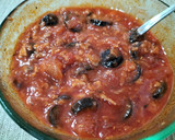 Foto del paso 2 de la receta: Macarrones a la putanesca -mi versión-