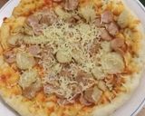 Foto langkah ke 5 dari resep Pizza teflon Sederhana (Empuk).