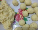 Foto langkah ke 3 dari resep Bola2 kentang keju.