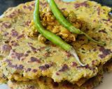 A picture of step 4 of Makai jowar methi dhebra.