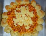 Foto langkah ke 8 dari resep Cheesy Bites Pizza ~ Empuk, ulen 10 menit aja. 🍕.