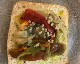 Foto del paso 5 de la receta: Tapa de Quinoa con verduras asadas y moixama (mojama)