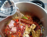 Foto del paso 5 de la receta: Judías rojas tipo Tolosa con alitas