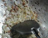 Foto langkah ke 2 dari resep Semur sosis orak arik telur tofu.