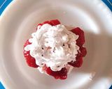 A picture of step 5 of Strawberry Short Cake.
