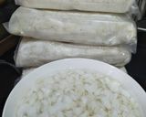 Hình bước làm 1 của món Thạch dừa thô lá dứa đường phèn