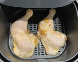 Une image de l'étape 2 de Cuisses de poulet à l'Airfryer.