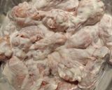 Ropogós, chilis csirkeszárny recept fázis 2 fotója