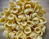 Foto del paso 1 de la receta: Orecchiette con tomates cherry confitados