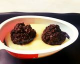 A picture of step 5 of Homemade Kinder Joy.