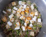 A picture of step 10 of Shahi Matar Paneer Pulao.