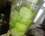 Foto del paso 2 de la receta: Agua de limón con pepino
