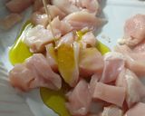 Фото кроку 2 до Куриные шашлычки в духовке / Chicken souvlaki in oven.