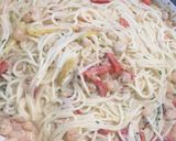 Garnélás tészta zöldségekkel 🍜🍤 recept fázis 4 fotója