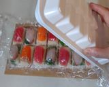 A picture of step 4 of ★Ice tray Sushi★.