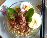 Foto langkah ke 3 dari resep Mie Instan Kuah Soto Daun Jeruk.