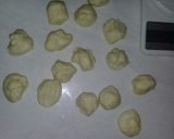 Foto langkah ke 4 dari resep Donat Empuk ala Imam Abu Salman.