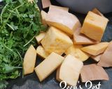 A picture of step 1 of Pumpkin Dalcha.