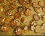 A picture of step 5 of Crispy garlic potato slices.