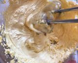 Foto langkah ke 2 dari resep Butter Cream Sederhana Untuk Olesan Donat.