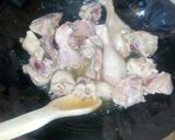 A picture of step 1 of White Chicken Creamy Karai.