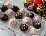 Foto del paso 5 de la receta: Bombones de coco y chocolate