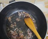 A picture of step 1 of Githeri.