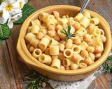 Foto del passaggio 3 della ricetta Ditali con i ceci al rosmarino e pepe