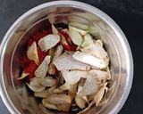 A picture of step 2 of Baingan ka aachar- Goanese Brinjal pickle.