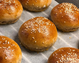 Foto del paso 8 de la receta: Bollos de hamburguesa