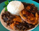Foto del paso 14 de la receta: Pechuga de Pollo con Cebollas Caramelizadas y Arroz