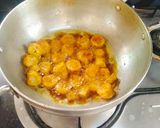 A picture of step 2 of TARO/ ARBI Ki Sabji (kochu / colocasia curry).