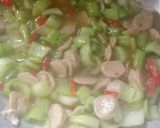 Foto langkah ke 3 dari resep Tumis Pokcoy Bakso.