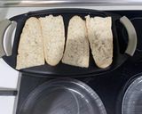 Foto del paso 5 de la receta: Tostas de atún saludables