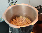 மாவுபிசையாமல் எப்படி சப்பாத்தி செய்வது மற்றும் சென்னா மசாலா ரெசிபி ஸ்டேப் 3 புகைப்படம்